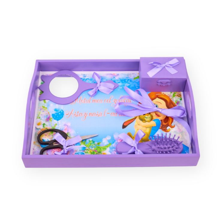 Set Tava Pentru Taierea Motului La Fete, 6 Piese, Lemn, Sofia Intai, Mov TVB-010 Set Tava Pentru Taierea Motului La Fete, 6 Piese, Lemn, Sofia Intai, Mov TVB-010