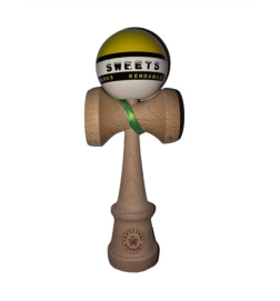 Jucarie Kendama Sweets, Lemn, 9+ Ani, 18 CM, 230g, Galben | BabyRoll.ro
